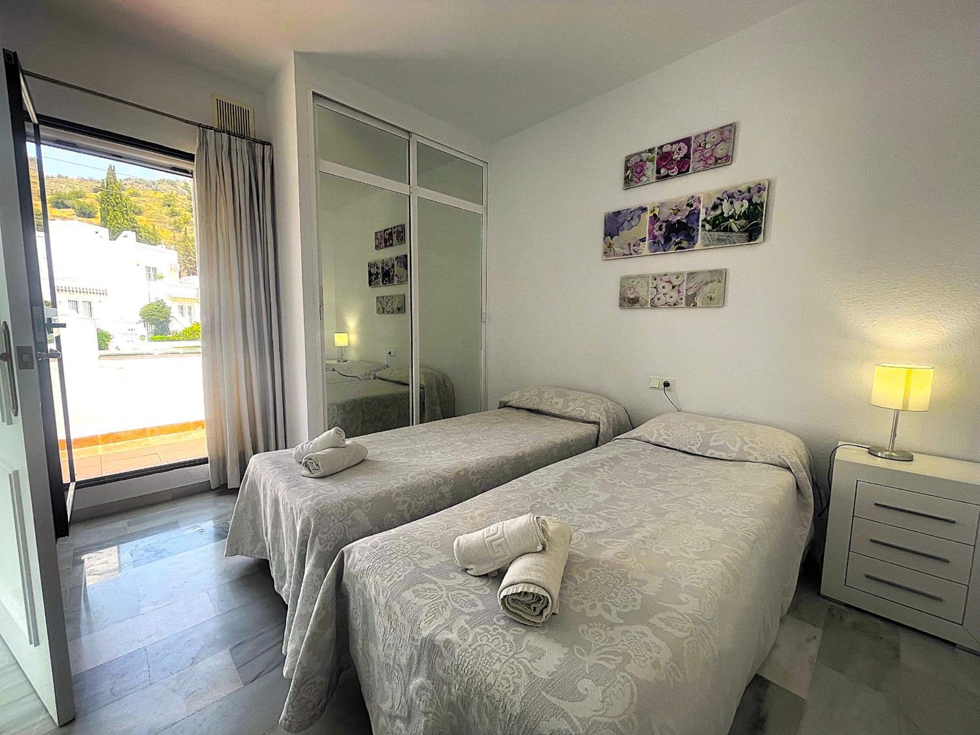 Urb. Alhambra II 15 Villa Nerja Eksteriør bilde