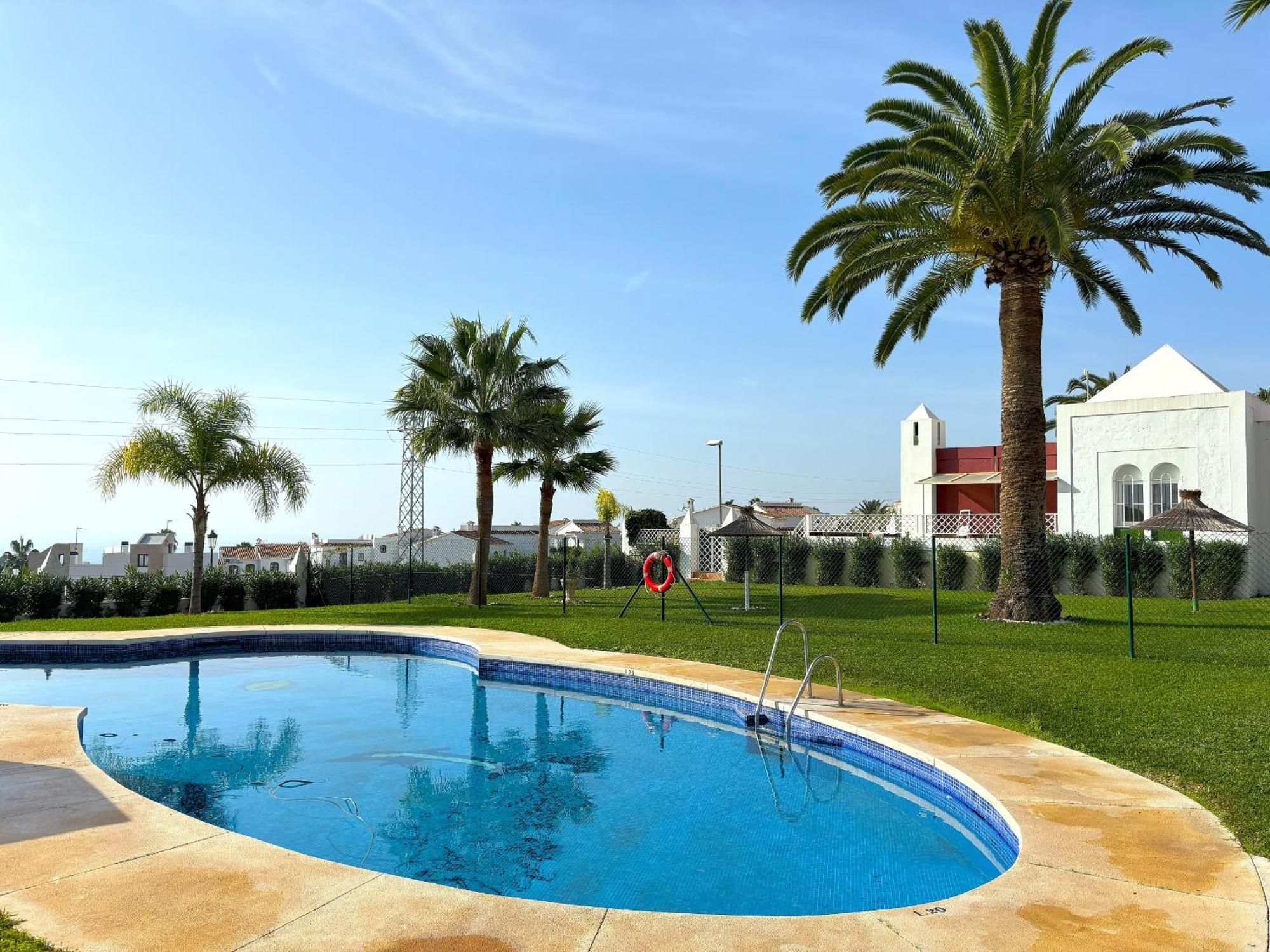 Urb. Alhambra II 15 Villa Nerja Eksteriør bilde